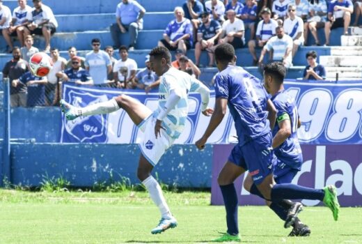 Taubaté vira e desencanta com a primeira vitória 5