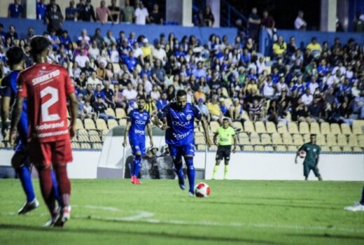 São José vence em casa e vira novo líder isolado 15