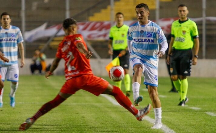 Taubaté marca no final e segue com empates 1