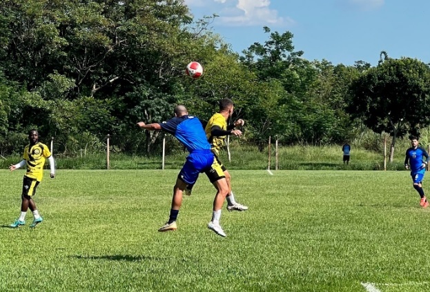 São José sai do penúltimo para o último jogo-treino 1