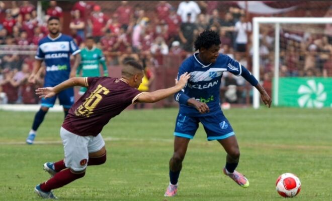 Taubaté perde e descola da zona de classificação 1
