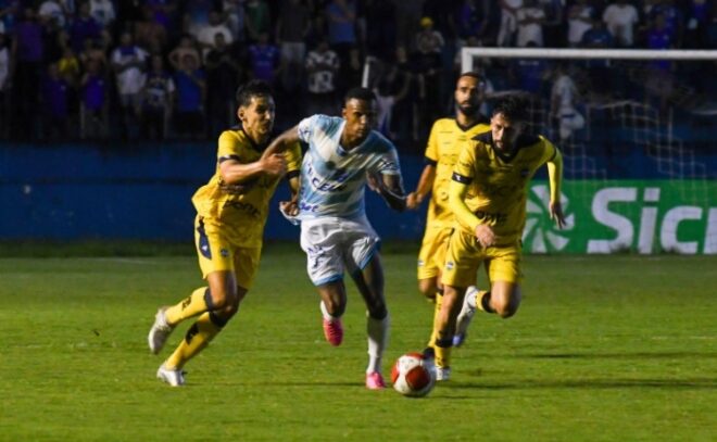 Taubaté joga para quebrar sequência sem vitória 1