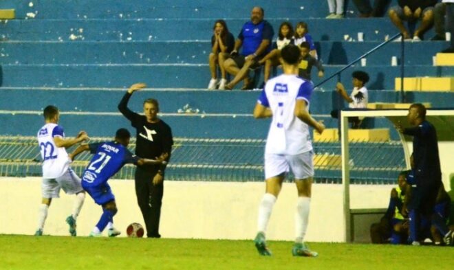 São José defende excelente campanha em Lins 1