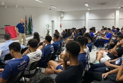 Semana do Basquete teve palestra com ex-seleção 1
