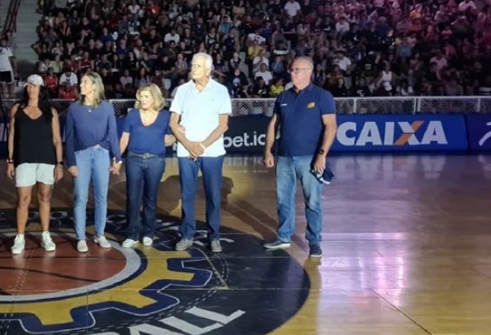 São José Basketball vence e garante festa completa 3