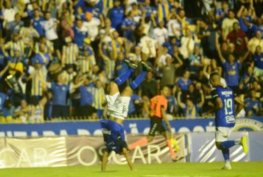 São José terá artilheiro em jogo de vaga antecipada 14