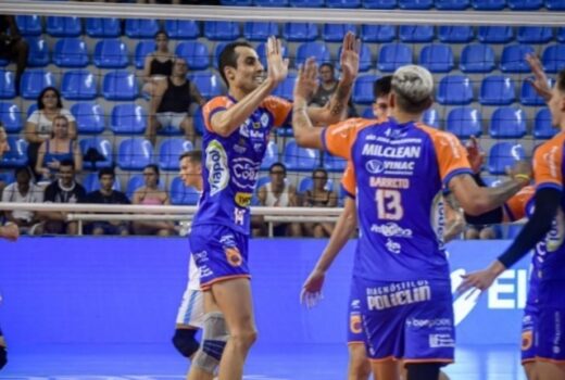 Vôlei joseense estreia com imposição no Sul-Americano 11