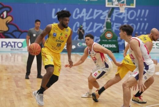 São José Basketball vence em retomada no NBB 10