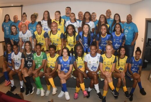 São José feminino apresenta elenco e uniformes 10