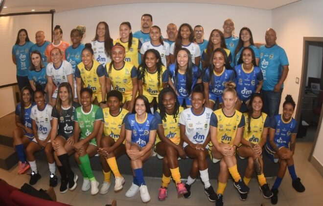 São José feminino apresenta elenco e uniformes 1