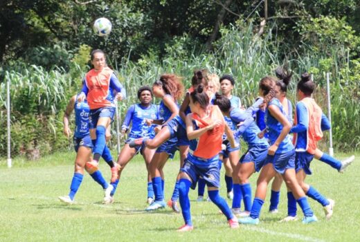 Futebol feminino da região recebe tabela do Brasileiro 12