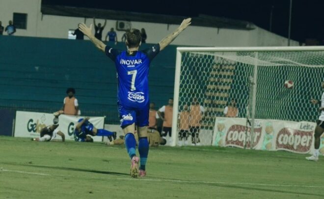 São José joga mal e perde a primeira em casa 1