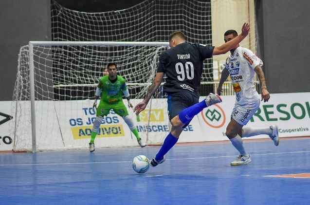Taubaté Futsal perde na abertura de rodada da Liga 1