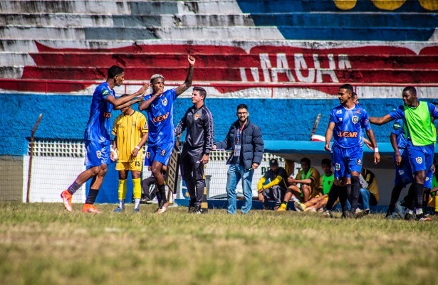 Manthiqueira de Guará estreia em novo campeonato 1