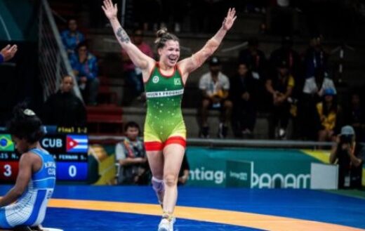 Olímpica do wrestling joseense treina na Europa 7