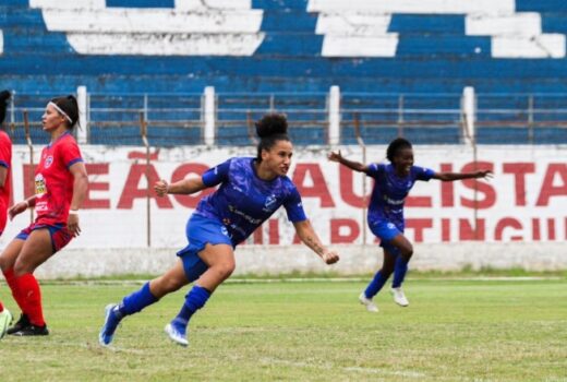 Futebol feminino da região teve estreia dos três times 1