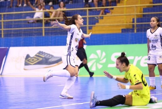 Futsal feminino joseense estreia com vitória na LNF 5