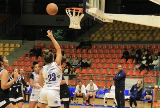 Basquete feminino fecha fase na segunda colocação 5