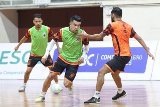 São José e Taubaté jogam pela Liga Nacional de Futsal 2