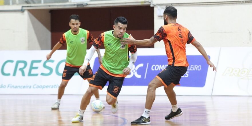 São José e Taubaté jogam pela Liga Nacional de Futsal 1