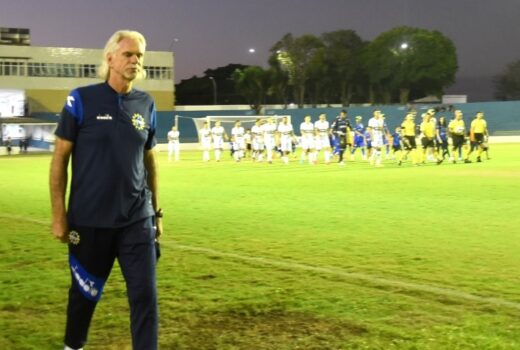 São José seguiu sem vitória na estreia do novo técnico 3