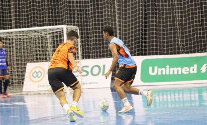 Taubaté Futsal vence e São José joga no Sul 3