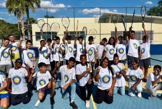 Projeto joseense de tênis comemora aniversário 7