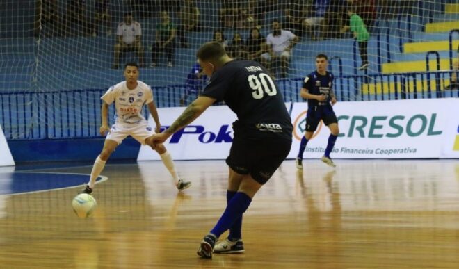 Taubaté Futsal perde e segue pressionado na Liga 1