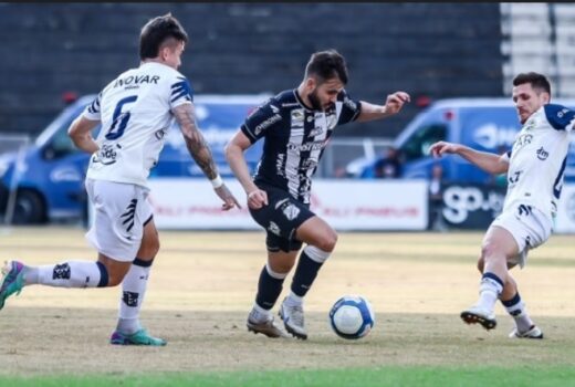 São José vence em Limeira e mantém chances 14