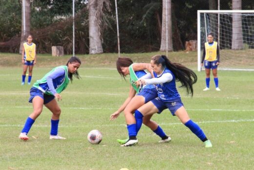 Futebol feminino da região tem domingo de definições 14