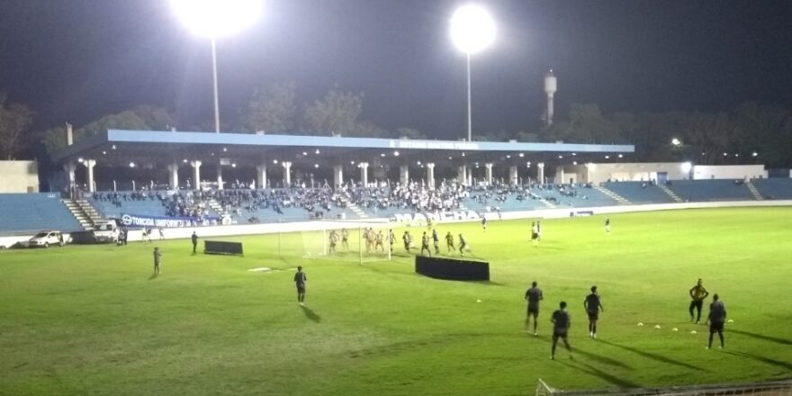 São José recebe concorrente na disputa por classificação 1