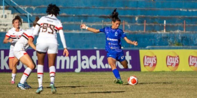 Taubaté feminino ficou sem chances contra o líder 1