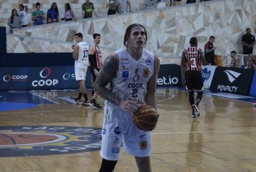 São José Basketball mantém pivô e tem garotos no Rio 1