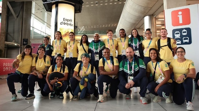 Rugby joseense acompanha duas atletas em Paris 1