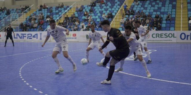 Futsal da região tem noite de vitórias na Liga 3