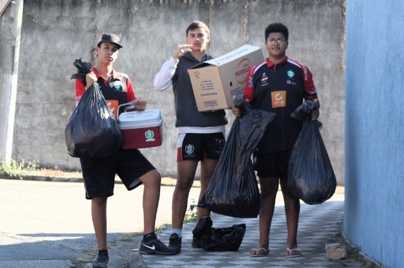 Rugby atualizou tabela e teve campanha solidária 3