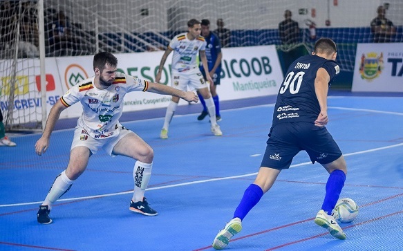 Taubaté Futsal perde na nova casa e São José contrata 1