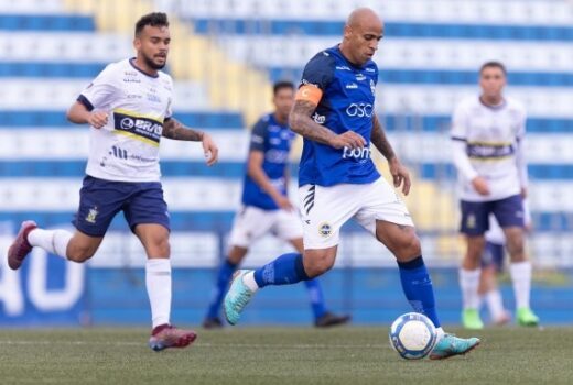 São José leva goleada e sofre eliminação antecipada 3