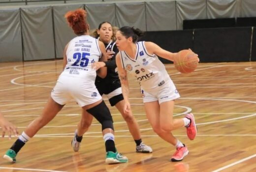 Basquete feminino joseense começa final com derrota 3