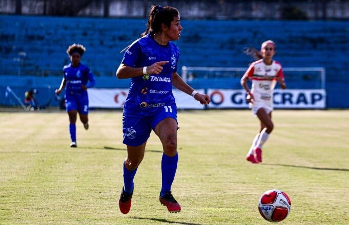 Taubaté comemora convocação de paraguaia 1