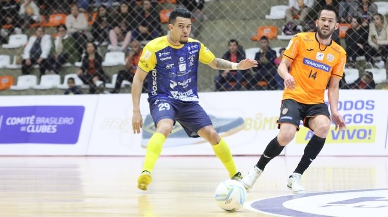 São José Futsal leva virada em Carlos Barbosa 1