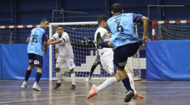 Futsal da região tem três times em quadra 1