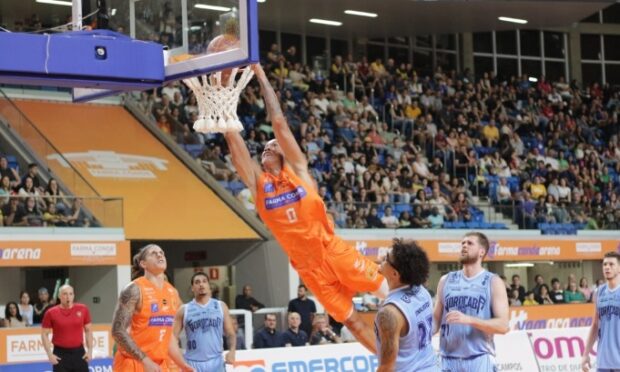 Basquete joseense vence na primeira da nova casa 1