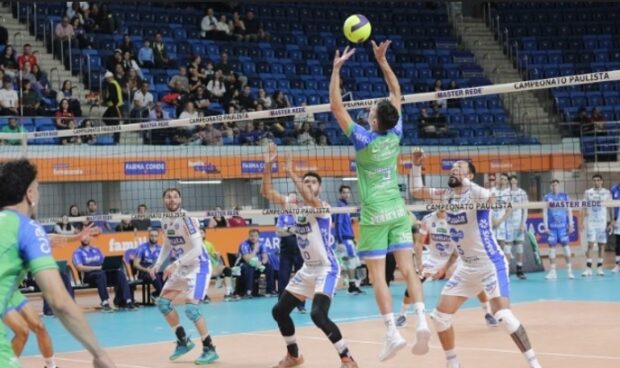 Paulista de vôlei tem semana com as semifinais 1