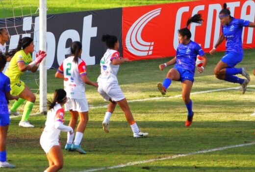 Paulistão feminino volta com jogo em Taubaté 12