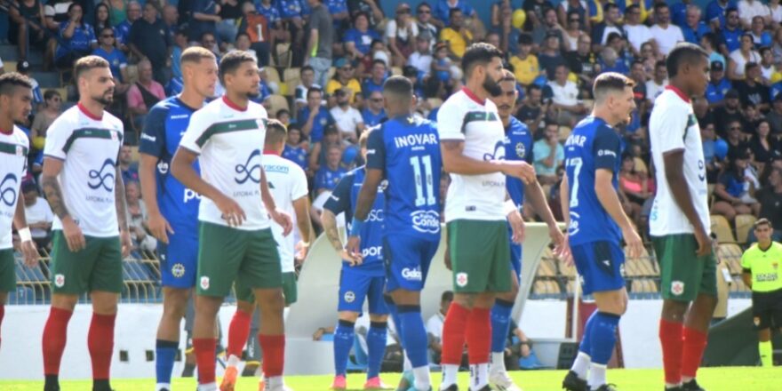 São José tem quatro jogadores a menos 1