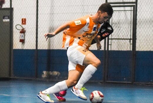 Taubaté Futsal e Pinda esperam fim de playoff 1