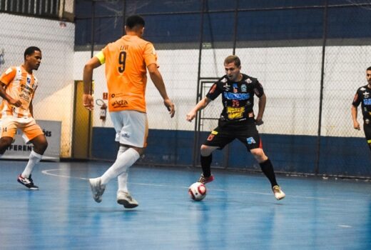 Taubaté Futsal vence e vira líder isolado 5