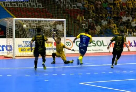 São José Futsal perde no Paraná em jogo de ida 14
