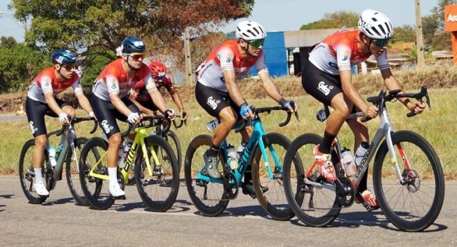 Ciclismo de Pinda alcança a liderança do ranking 1